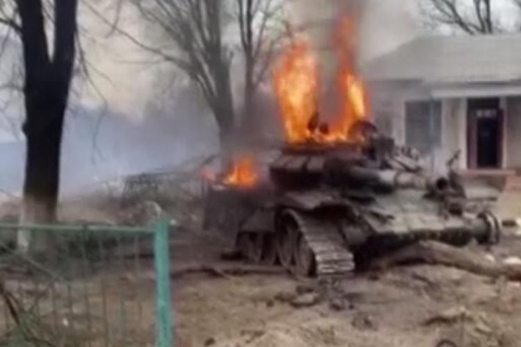 Ukrayna, &Ccedil;ernigiv'de Rus askerlerini p&uuml;sk&uuml;rtt&uuml;