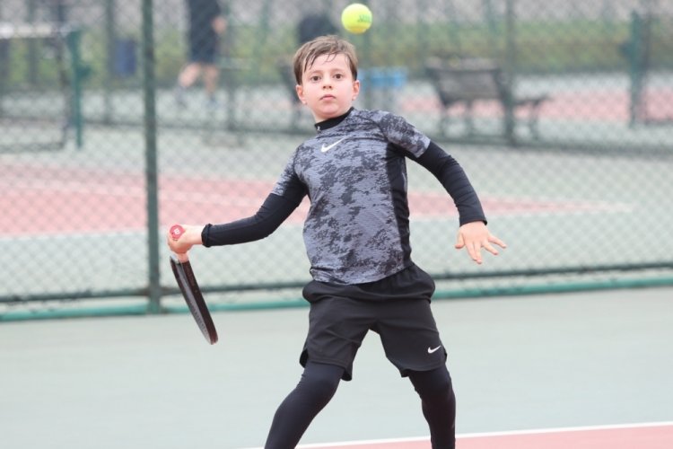 Bursa'da tenis heyecanı devam ediyor
