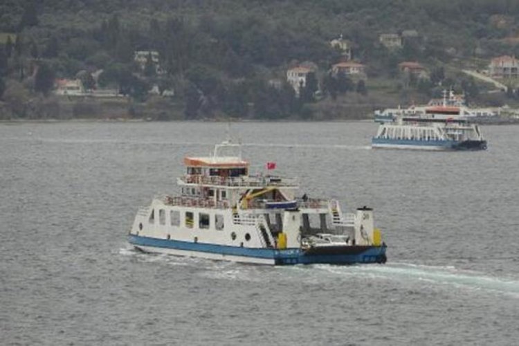 &Ccedil;anakkale'de yarınki feribot seferleri iptal