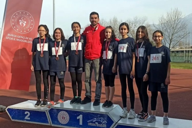 Mudanyalı atletler final i&ccedil;in koştu