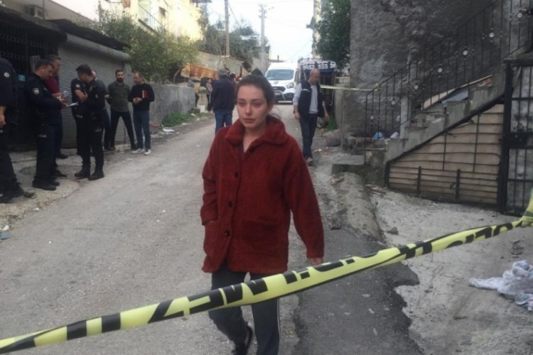 Sokak ortasında annesine kurşun yağdırdı: 1 &ouml;l&uuml;!
