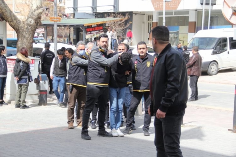 Malatya'da cinayet ş&uuml;phelisi 5 kişi adliyeye sevk edildi