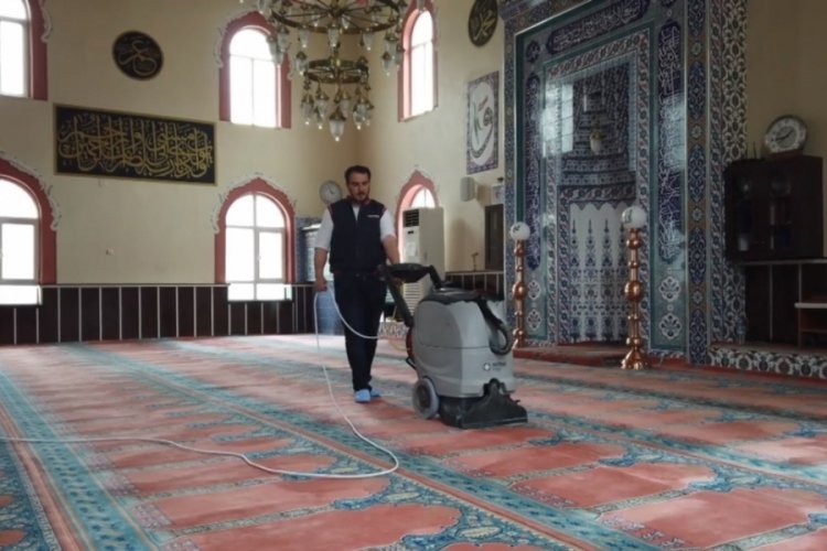 Bursa G&uuml;rsu'da camiler ramazana hazır