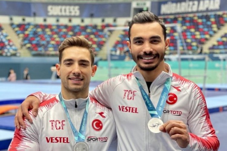 İbrahim &Ccedil;olak ve Ferhat Arıcan'dan D&uuml;nya 2'nciliği