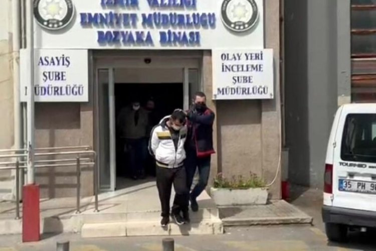 İzmir'de sokakta tartıştıkları husumetlilerini vuran baba-oğul tutuklandı