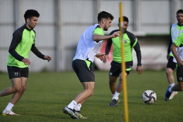 Bursaspor'da Kocaelispor ma&ccedil;ı hazırlıkları başladı