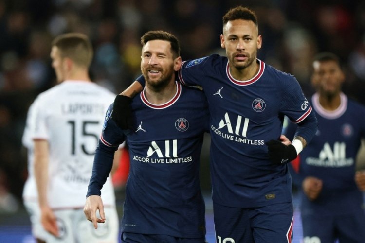 PSG, Lorient'i dağıttı
