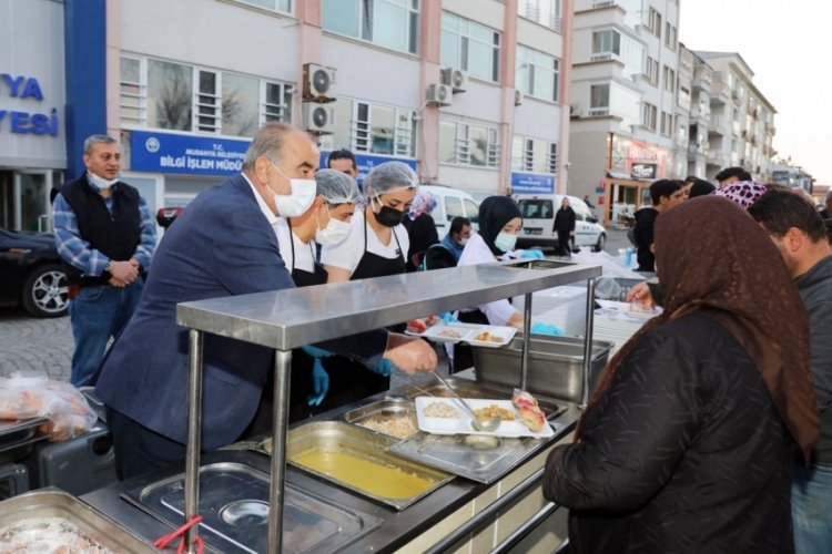 Bursalılar iftar &ccedil;adırında buluştu