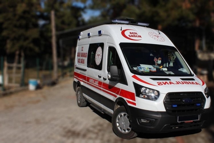 İstanbul'da 4 ara&ccedil; birbirine girdi: 1 ağır yaralı