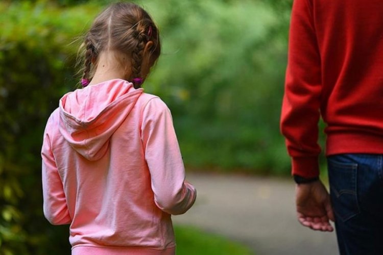 &Ccedil;ocukların tesliminde yeni uygulama 11 ilde bug&uuml;n başladı