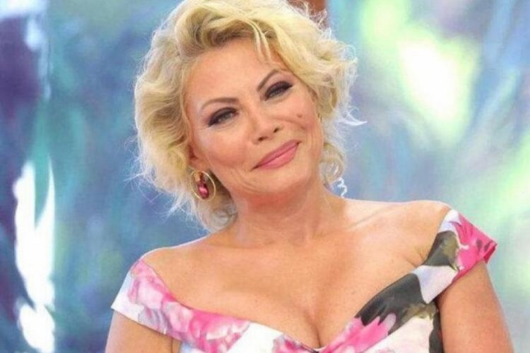 Seray Sever bebeklerine vereceği ismi a&ccedil;ıkladı