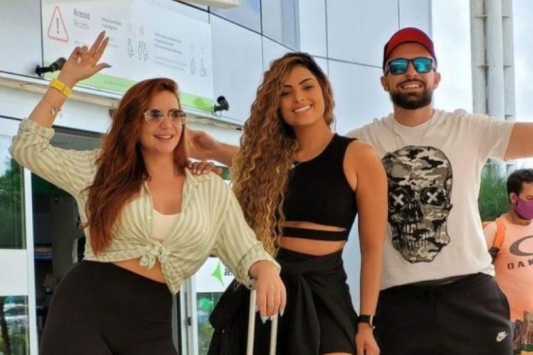 3 kişilik ilişki kariyerini bitirdi