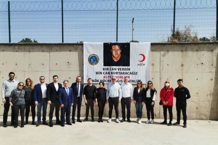 Bursa'da RUMELİSİAD ekibi kan bağışında bulundu