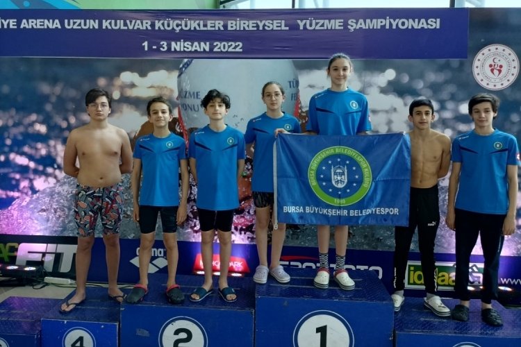 Bursa'nın y&uuml;z&uuml;c&uuml;leri madalyasız d&ouml;nmedi