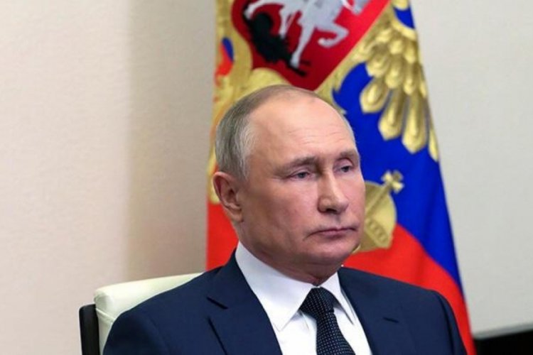 Putin'den 'dost olmayan &uuml;lkeler' i&ccedil;in vize a&ccedil;ıklaması