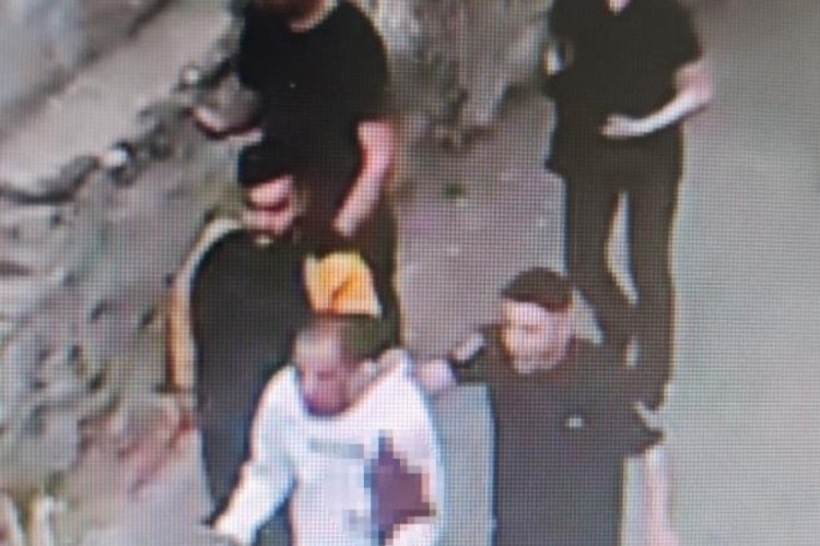 Taciz iddiasıysa bir kişiyi &ouml;ld&uuml;ren 4 ş&uuml;pheliden 2'si tutuklandı