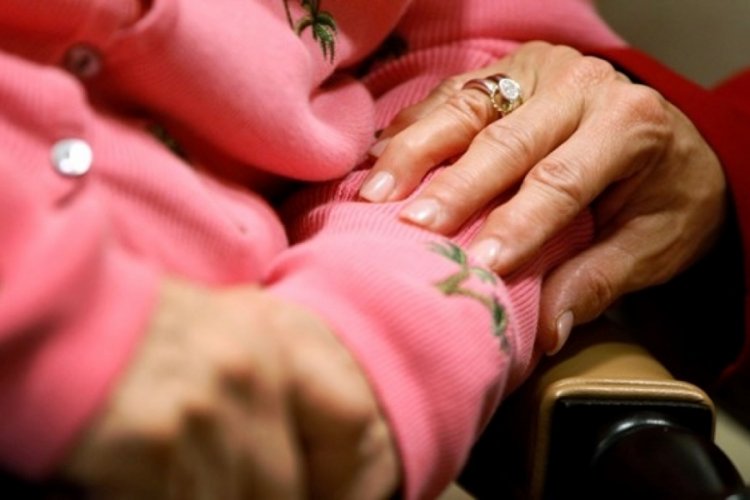 Alzheimer bağlantılı 42 yeni gen tespit edildi