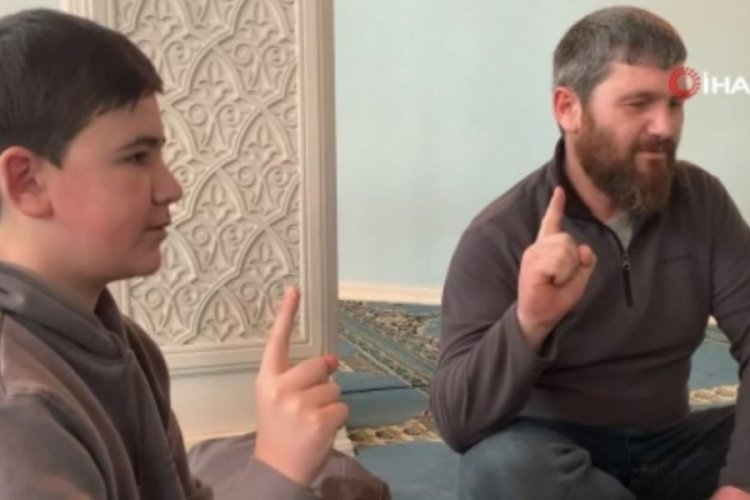 Savaşın ortasında M&uuml;sl&uuml;man oldular
