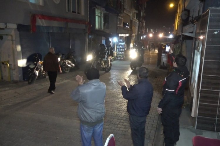 Samsun'da projesini tanıtmaya giden polise alkışlı karşılama