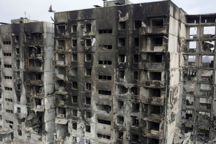Mariupol cehenneme d&ouml;n&uuml;şt&uuml;! Kentin neredeyse tamamı hasar g&ouml;rd&uuml;