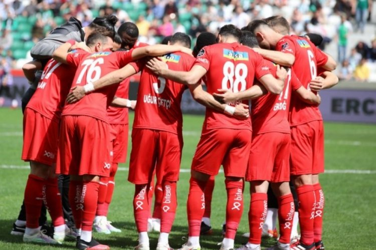 Sivasspor-Başakşehir ma&ccedil;ı biletleri satışa &ccedil;ıktı