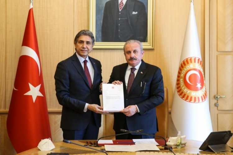 M&uuml;silaj Komisyonu raporu, Mustafa Şentop'a sunuldu