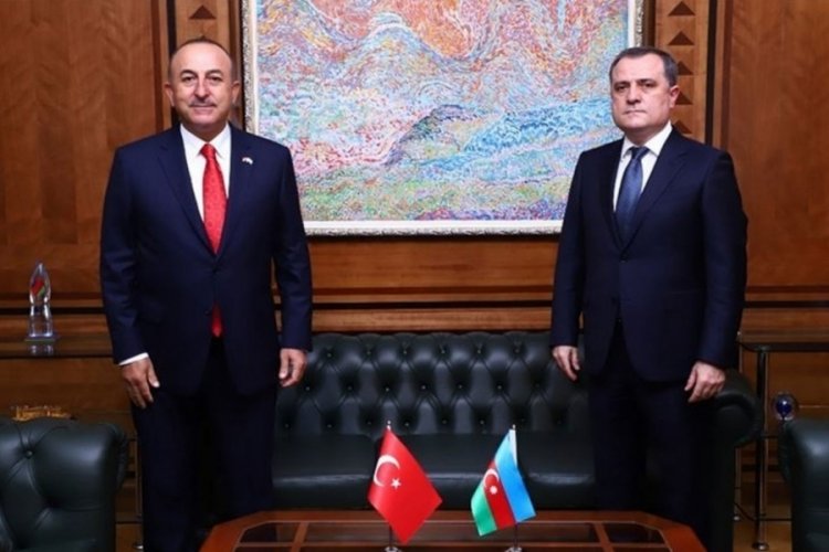 Bakan &Ccedil;avuşoğlu, mevkidaşı Ceyhun Bayramov ile g&ouml;r&uuml;şt&uuml;