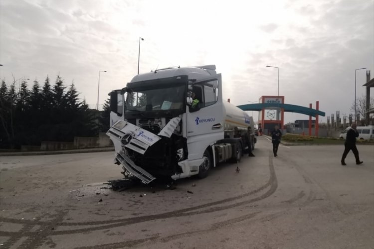 Kocaeli'de 22 kişinin yaralandığı trafik kazasında can pazarı