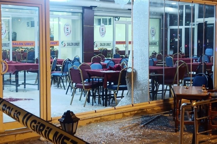 İftar saatinde kıraathane tarandı: 1'i ağır, 3 yaralı