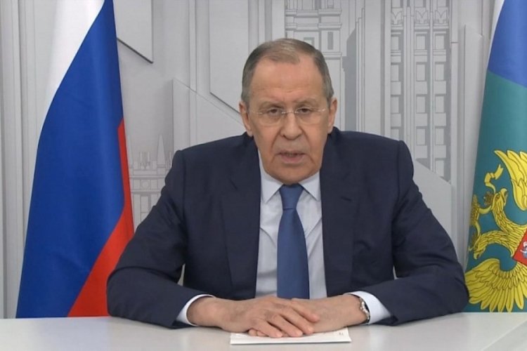 Lavrov: 'Savaş su&ccedil;ları' iddiaları uydurma ve yanlış