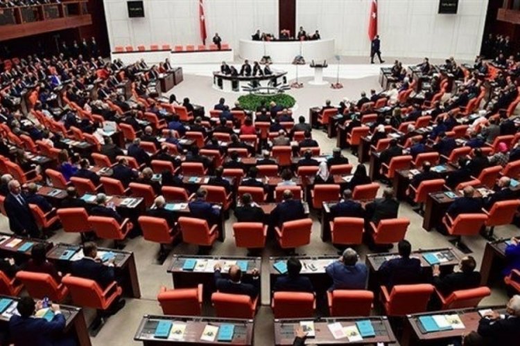 Se&ccedil;im kanunu değişikliği Resmi Gazete'de
