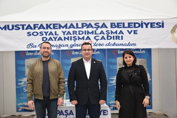 Bursa'da sofralar ayrı olsa da g&ouml;n&uuml;ller bir