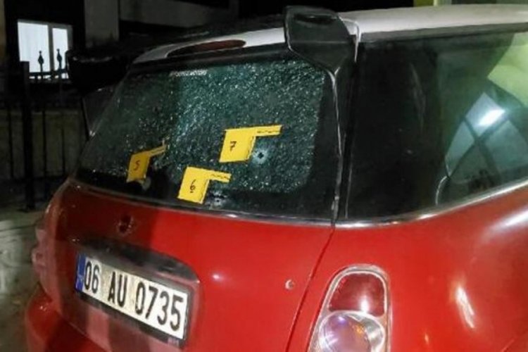 Eski nişanlı dehşeti, aracını kurşunladı