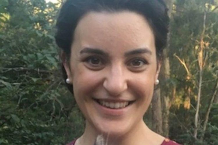 Bebeğini raylara bırakıp &ouml;l&uuml;me terk etti