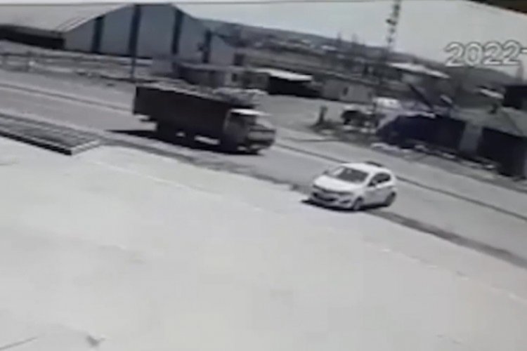 El freni &ccedil;ekilmeyince faciaya davetiye &ccedil;ıktı