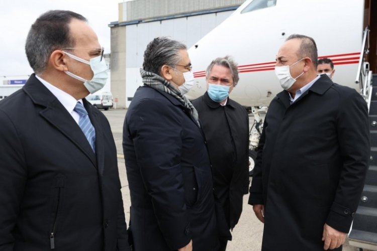 Bakan &Ccedil;avuşoğlu NATO toplantısı i&ccedil;in Br&uuml;ksel'de