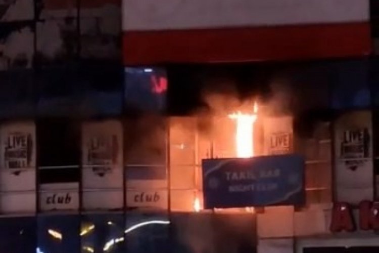Bursa'daki korkun&ccedil; cinayetin ardından barı kundakladılar