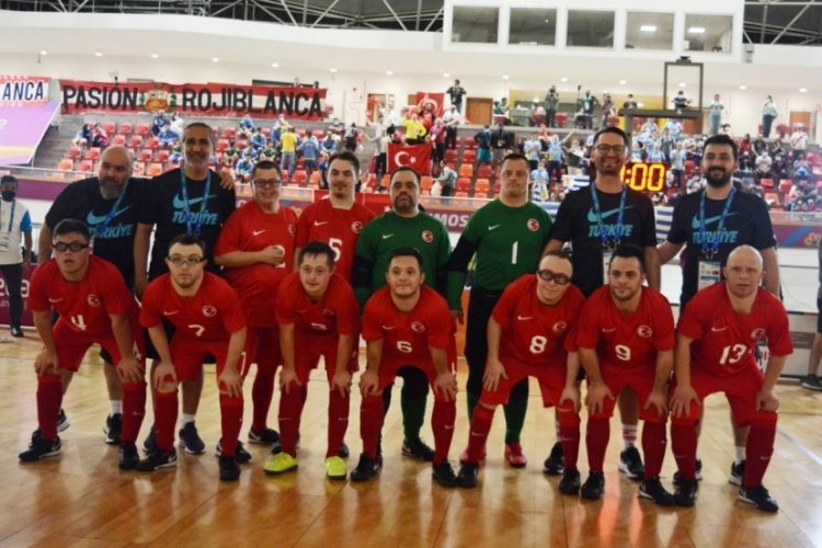 Down Sendromlular Futsal Milli Takımımız yarı finalde