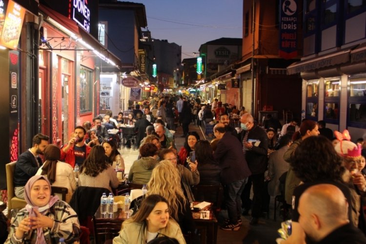 Bursa'da &ouml;zlenen, coşkulu Ramazan akşamları (&Ouml;ZEL HABER)