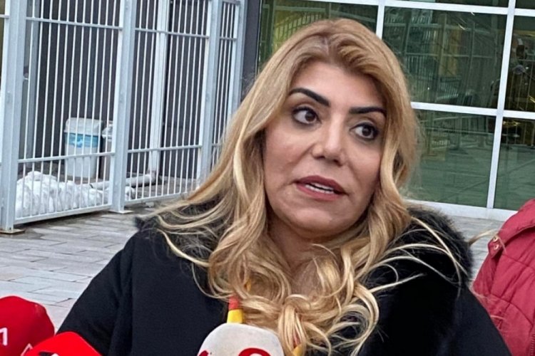 Berna G&ouml;zbaşı'dan icra g&ouml;nderen eski futbolcuya tepki