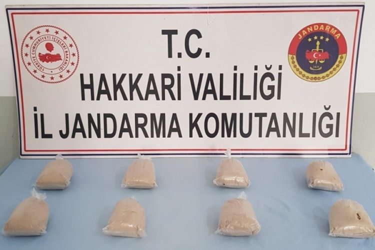 Hakkari'de 4 kilo eroin ele ge&ccedil;irildi