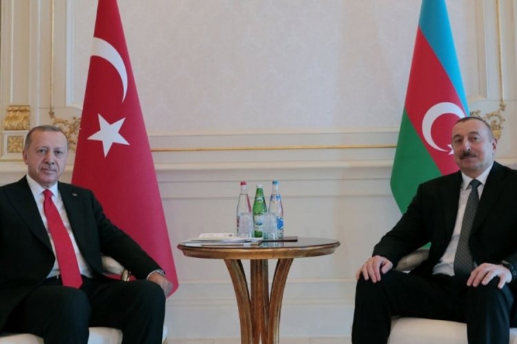 Erdoğan ve Aliyev telefonda g&ouml;r&uuml;şt&uuml;