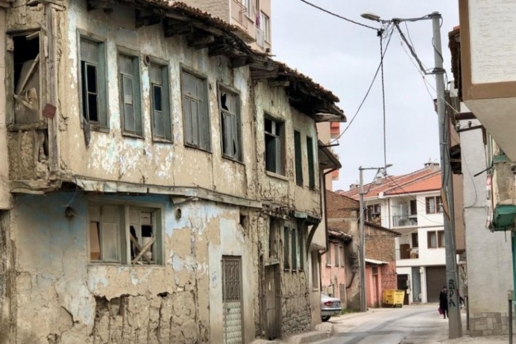 G&uuml;rsu'nun vitesi hangi y&ouml;nde? İleri mi, geri mi? (&Ouml;ZEL HABER)