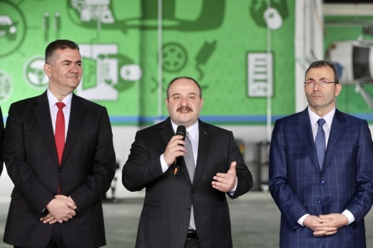 Mustafa Varank ara&ccedil; ekspertiz ve yenileme merkezini a&ccedil;tı