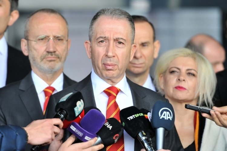 Metin &Ouml;zt&uuml;rk, listesini divan başkanlığına teslim etti