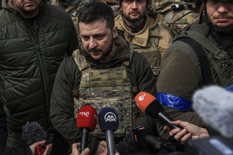 Zelenski'den &ccedil;ağrı: Her hal&uuml;karda zorunda kalacaksınız