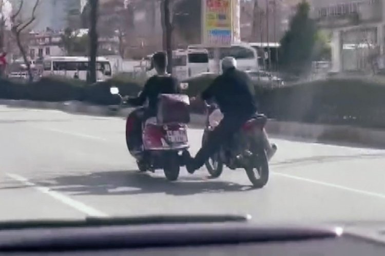 Trafikte tehlikeli yardımlaşma