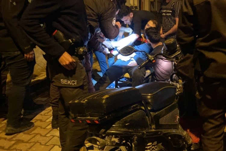 Bursa'da sahur vakti iki grup arasındaki bı&ccedil;aklı kavga