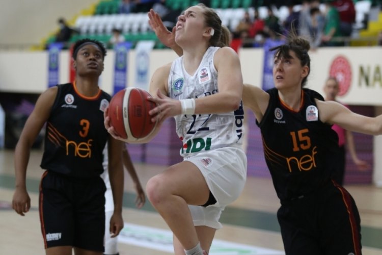 Bursa B&uuml;y&uuml;kşehir Belediyespor Kadın Basketbol Takımı Galatasaray deplasmanında
