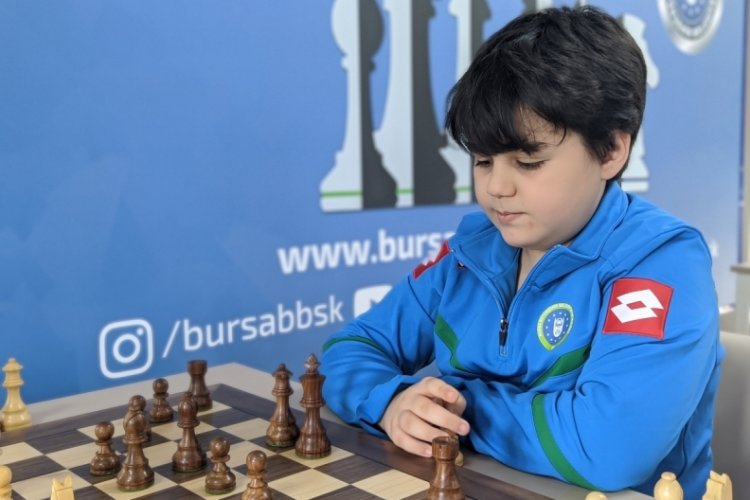 Bursa B&uuml;y&uuml;kşehir Belediyesporlu Yağız d&uuml;nya birinciliğini s&uuml;rd&uuml;rd&uuml;